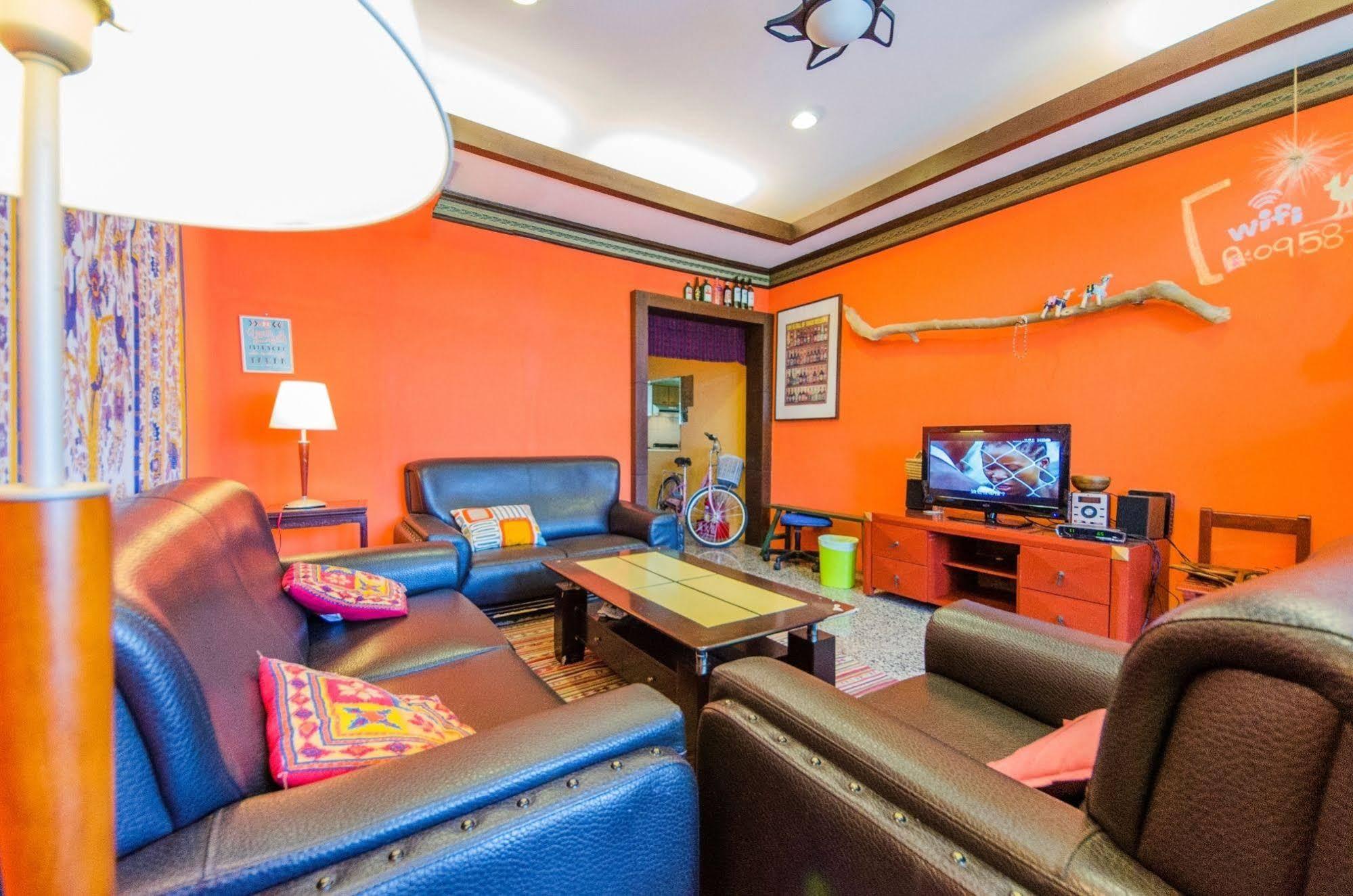 Oasis Inn Heng-ch'un Екстериор снимка