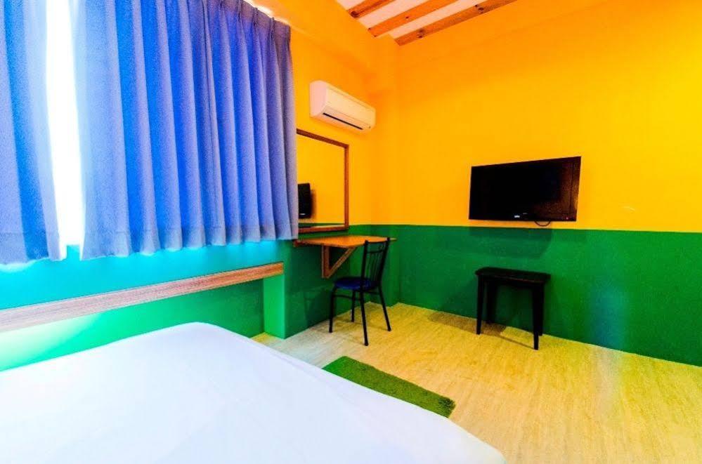 Oasis Inn Heng-ch'un Екстериор снимка