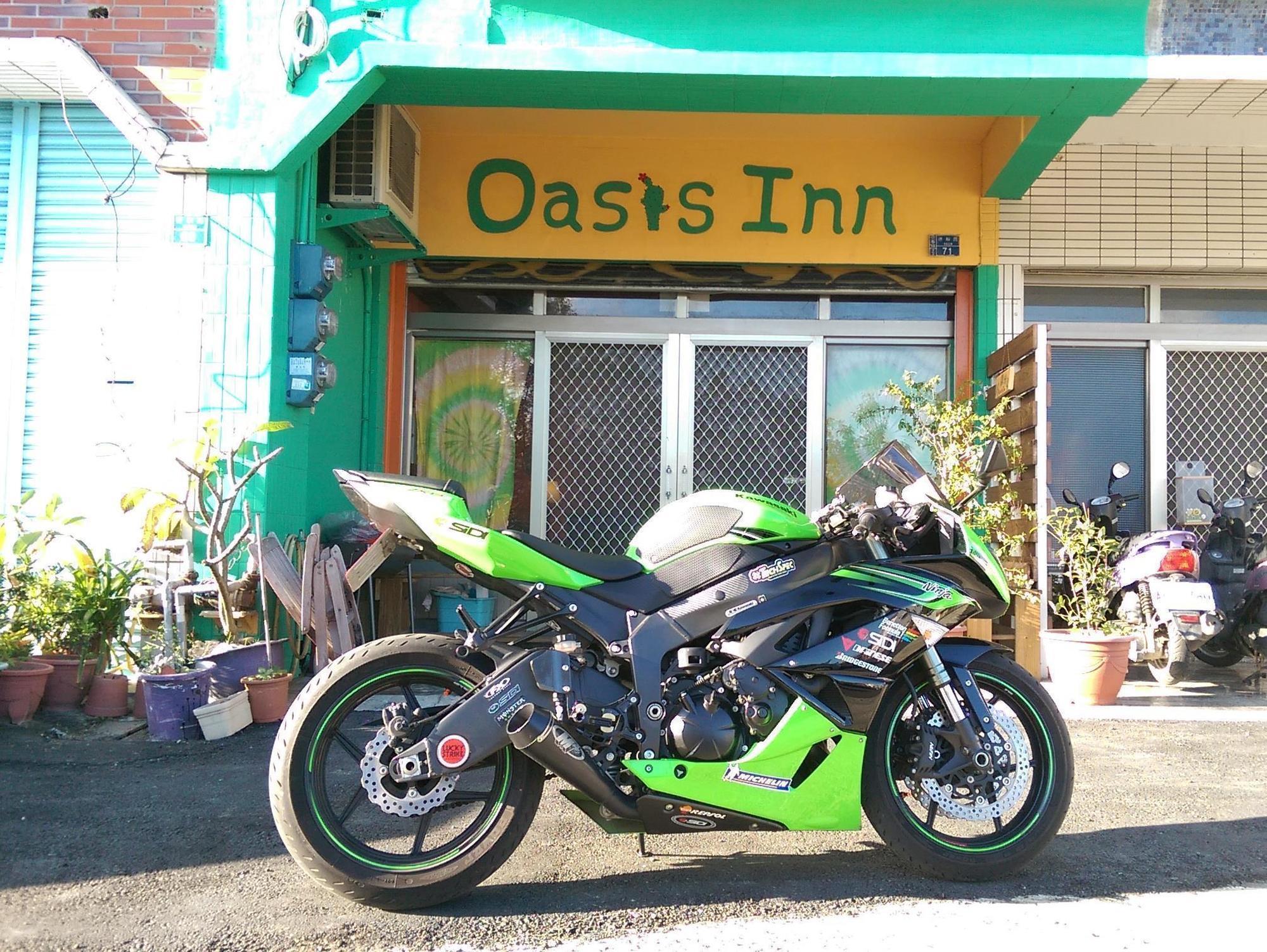 Oasis Inn Heng-ch'un Екстериор снимка
